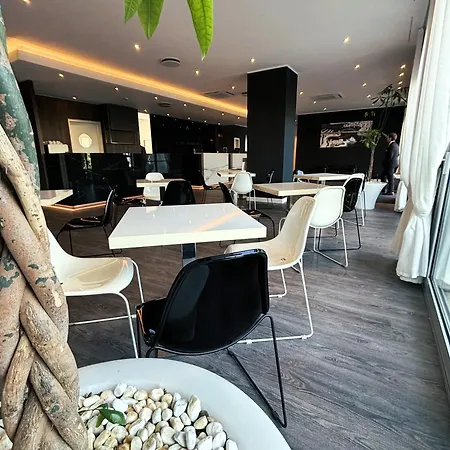 Hotel Michelino 75 By The Sydney Boloňa