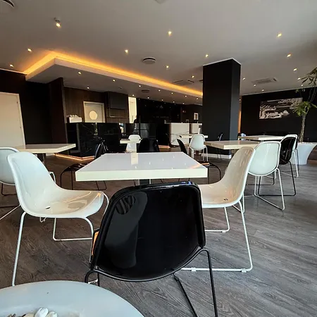 Hotel Michelino 75 By The Sydney Bolonia