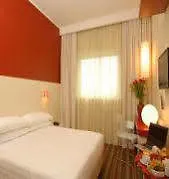 Michelino 75 By The Sydney Hotel Bolonia